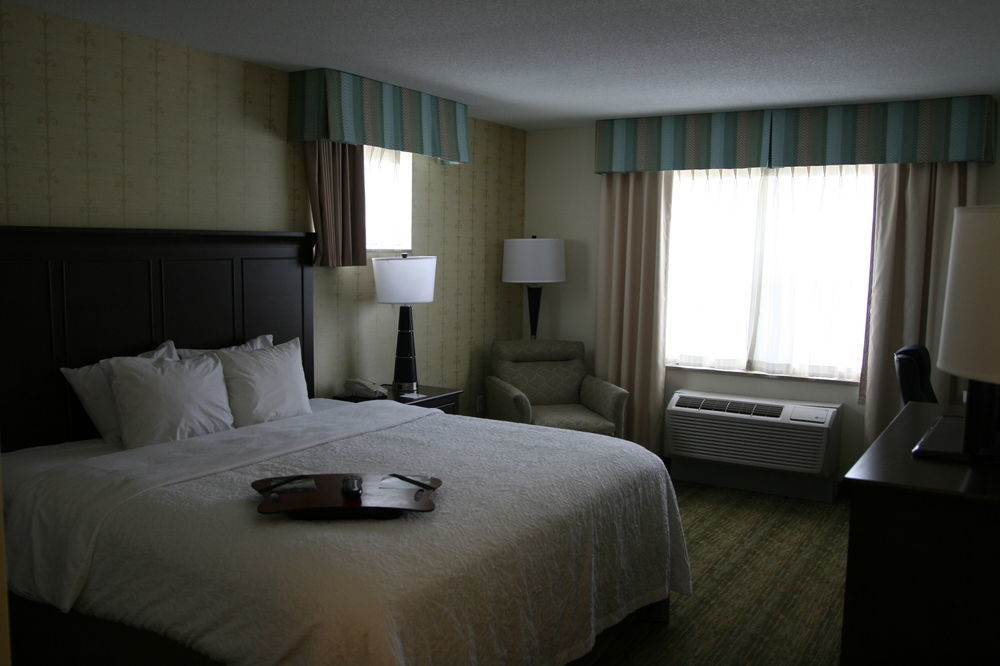 Hampton Inn Dover Bagian luar foto