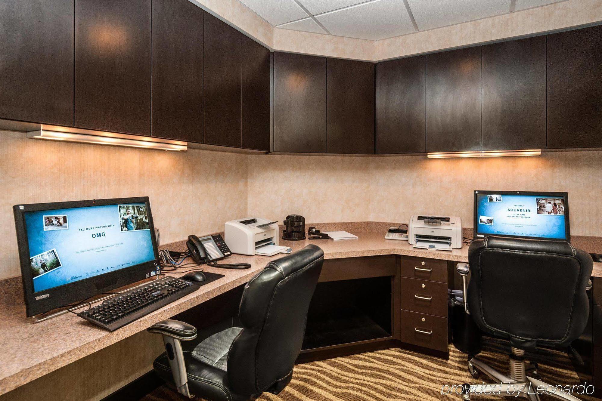 Hampton Inn Dover Bagian luar foto